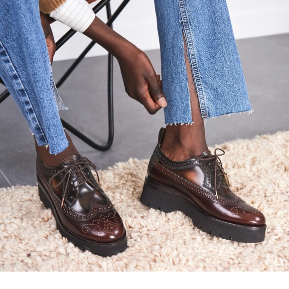 The Office Of Angela Scott Miss Lucy Derby - Picture 2 of 12